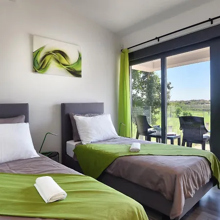 Villa Modern With Outdoor Pool