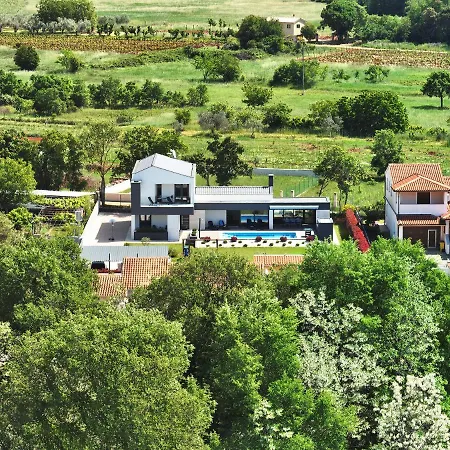 Modern With Outdoor Pool Villa *